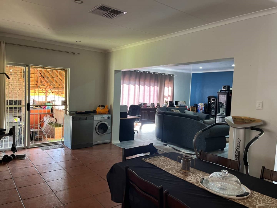 4 Bedroom Property for Sale in Keidebees Northern Cape